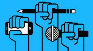 Hội luận – Việt Nam: Hạn chế và ngăn chặn tự do ngôn luận và bất đồng chính kiến trên Internet