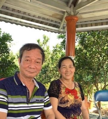 Nguyễn Tường Thuỵ và vợ