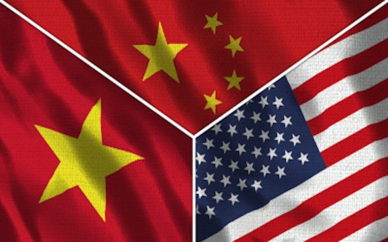 VNTB – Chọn Mỹ hay  chọn Trung Quốc?*
