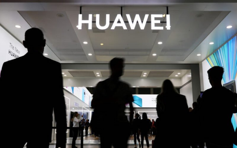 VNTB – Hoa Kỳ  Cấm Huawei và một số Công ty khác Ký Hợp đồng với Chính phủ Liên bang