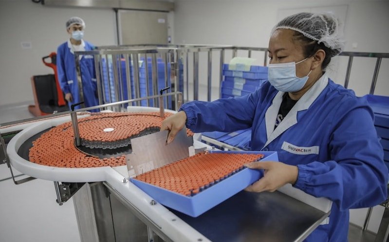 VNTB – Hàng nghìn người Trung Quốc được tiêm vắc xin Covid-19 chưa được thử nghiệm