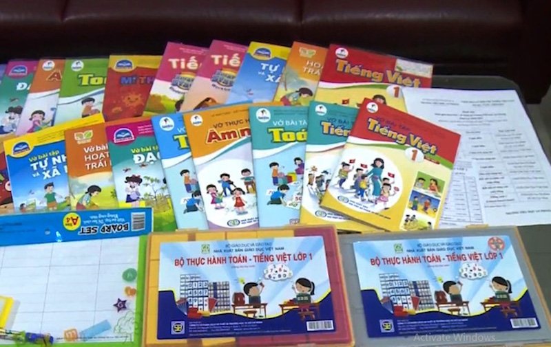 VNTB – Hồ sơ: Dấu hiệu “lợi ích nhóm” trong biên soạn sách giáo khoa ở Việt Nam