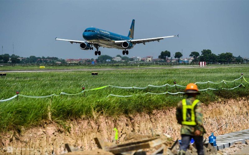 VNTB – Có nên làm thêm sân bay ở Hà Nội?