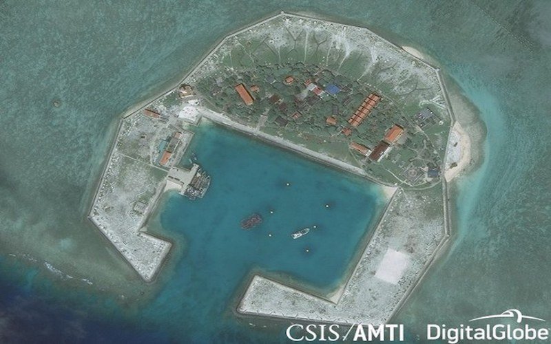 RFA – Việt Nam tiếp tục mở rộng đảo, xây dựng các cấu trúc quân sự ở Trường Sa