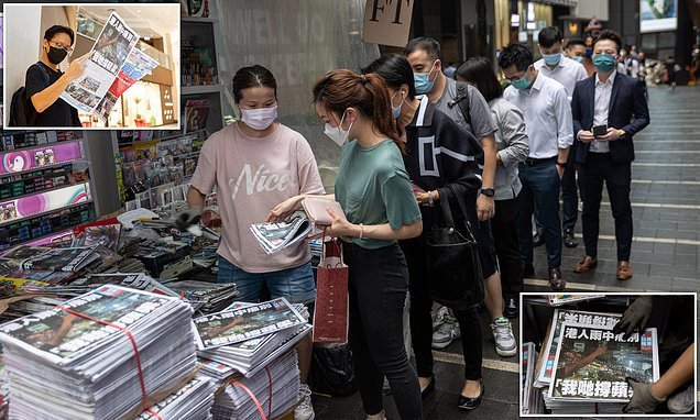 VNTB – Tờ Apple Daily giã biệt người Hong Kong với ấn bản cuối cùng