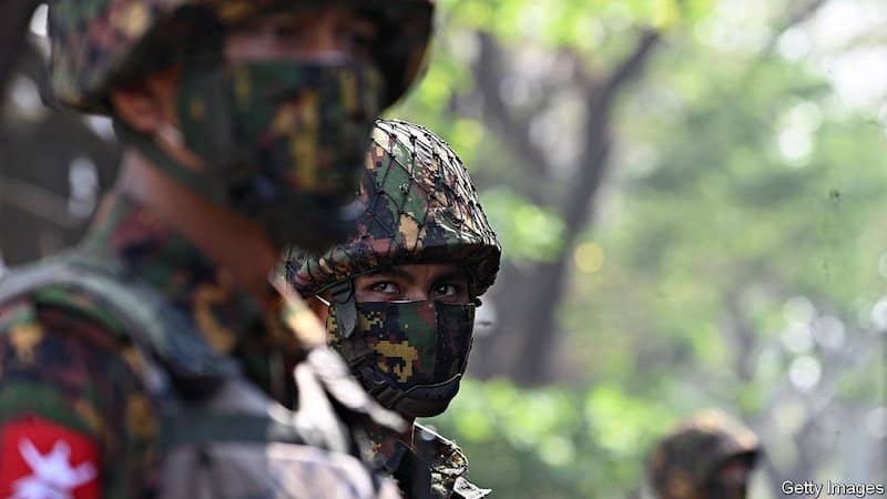 VNTB  – Quân đội Miến Điện ngày càng có nhiều binh lính đào ngũ