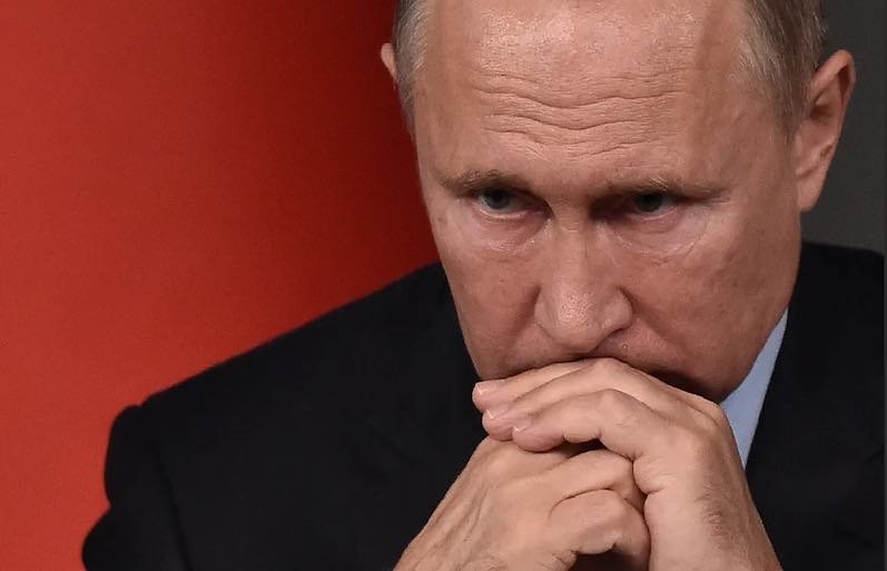 VNTB – Liệu Thủ Tướng Nga dám bắn tan Tòa Án Quốc Tế?