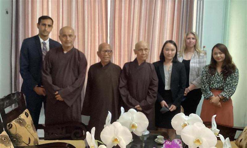 VNTB – Chuyện bên lề về Phái đoàn Bộ Ngoại Giao Hoa Kỳ  thăm một số tổ chức tôn giáo tại Việt Nam