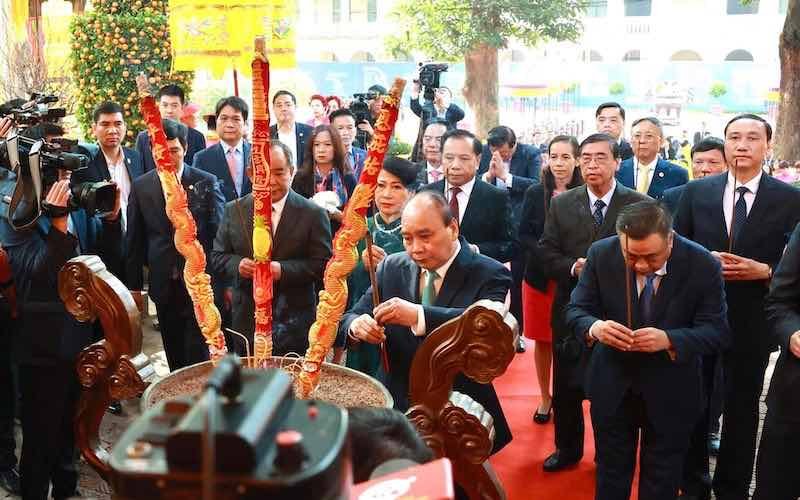 VNTB – Bữa tiệc ngoại giao cuối năm dần của Chủ tịch nước Nguyễn Xuân Phúc
